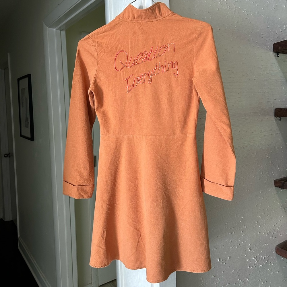 UFT Lenni the Label Question Everything retro dress - Picture 9 of 11